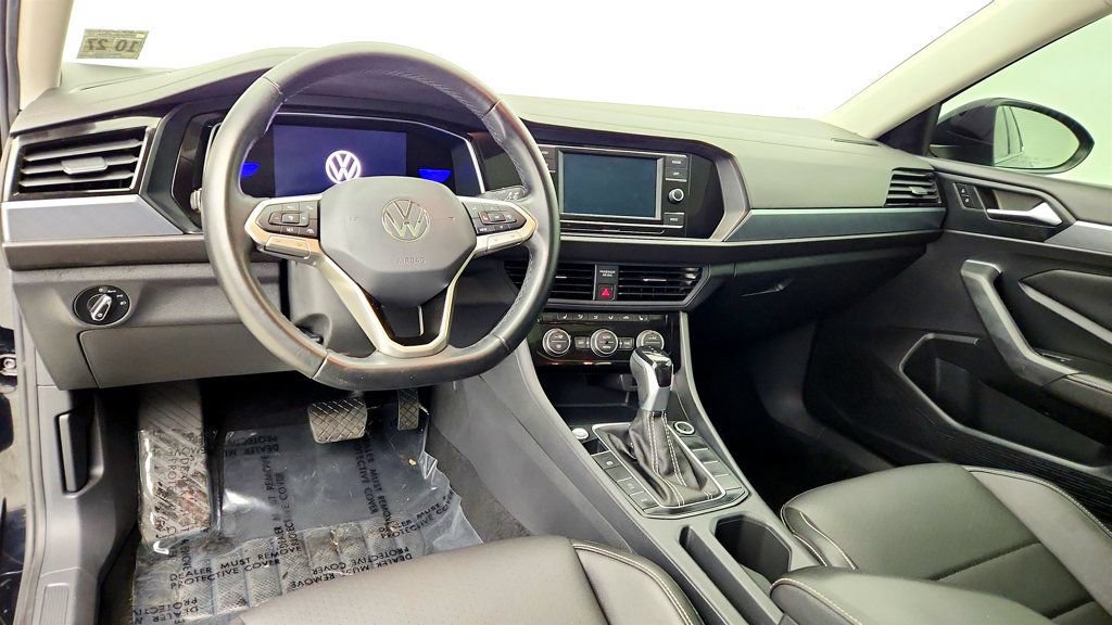 Used 2022 Volkswagen Jetta SE FWD image 13