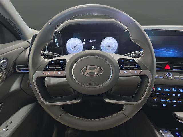 Certified 2025 Hyundai Elantra SEL image 16