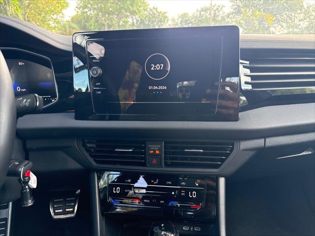 Used 2025 Volkswagen Jetta Sport image 24