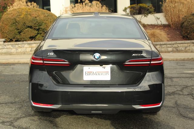 New 2026 BMW i5 eDrive40 image 6