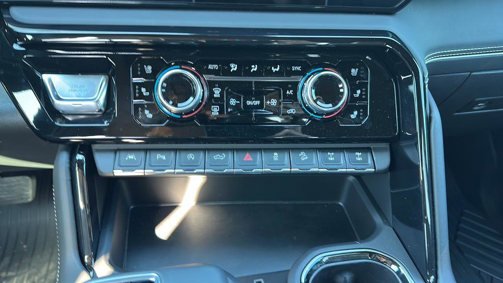 Used 2026 GMC Sierra 1500 AT4X w/ AT4X AEV Edition AWD/4WD image 14