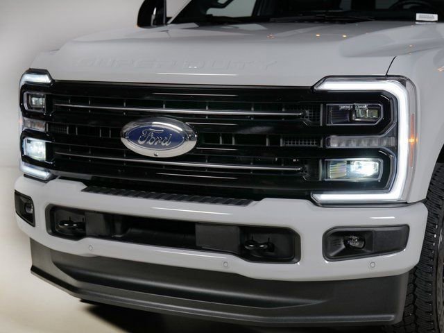 Used 2025 Ford F250 Platinum image 29