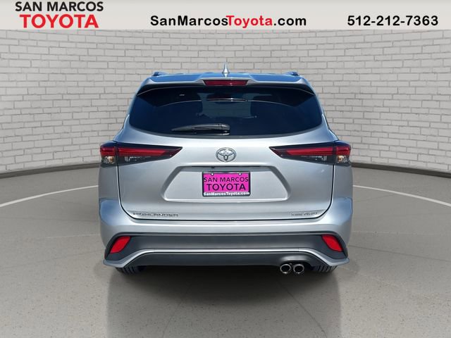 Used 2025 Toyota Highlander XSE AWD/4WD image 7