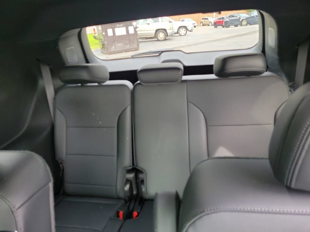 Used 2026 Buick Enclave Preferred AWD/4WD image 16