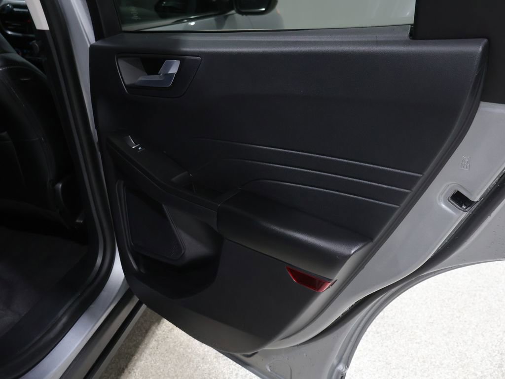 Used 2022 Ford Escape Titanium image 23