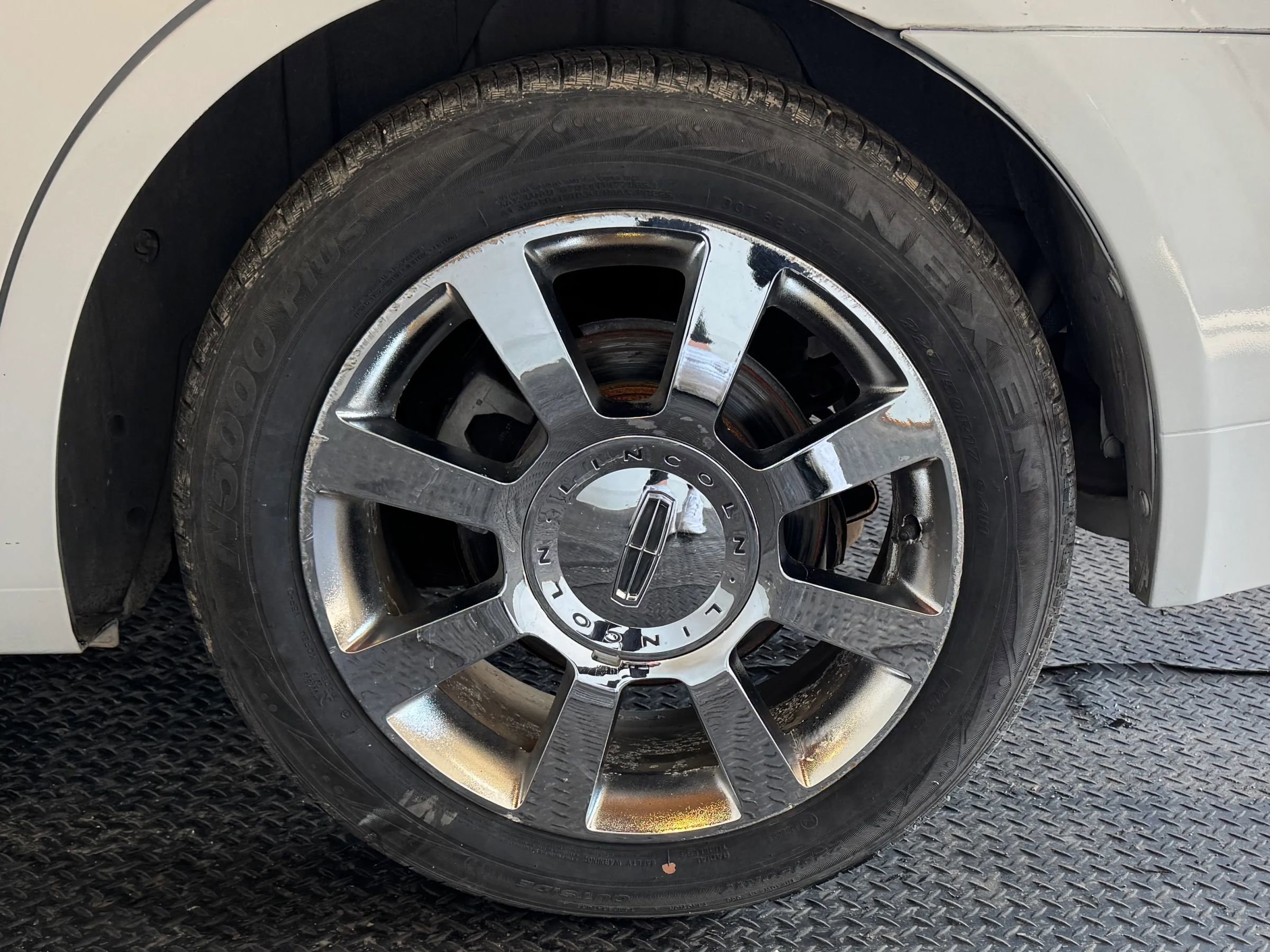 Used 2007 Lincoln MKZ image 7