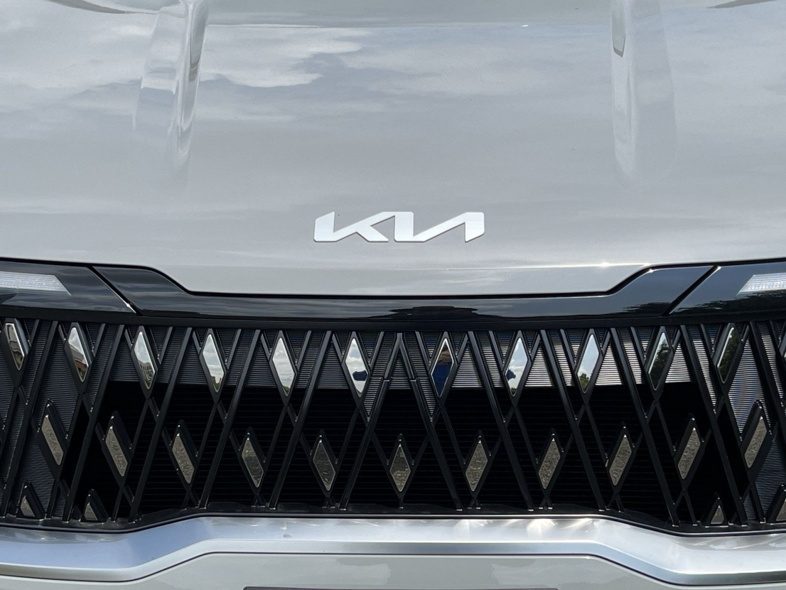 New 2027 Kia Carnival FWD image 12