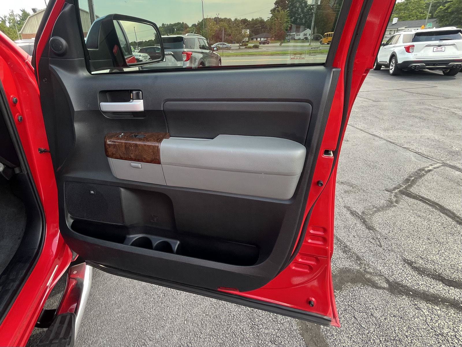 Used 2012 Toyota Tundra Limited w/ Memory Pkg RWD image 34