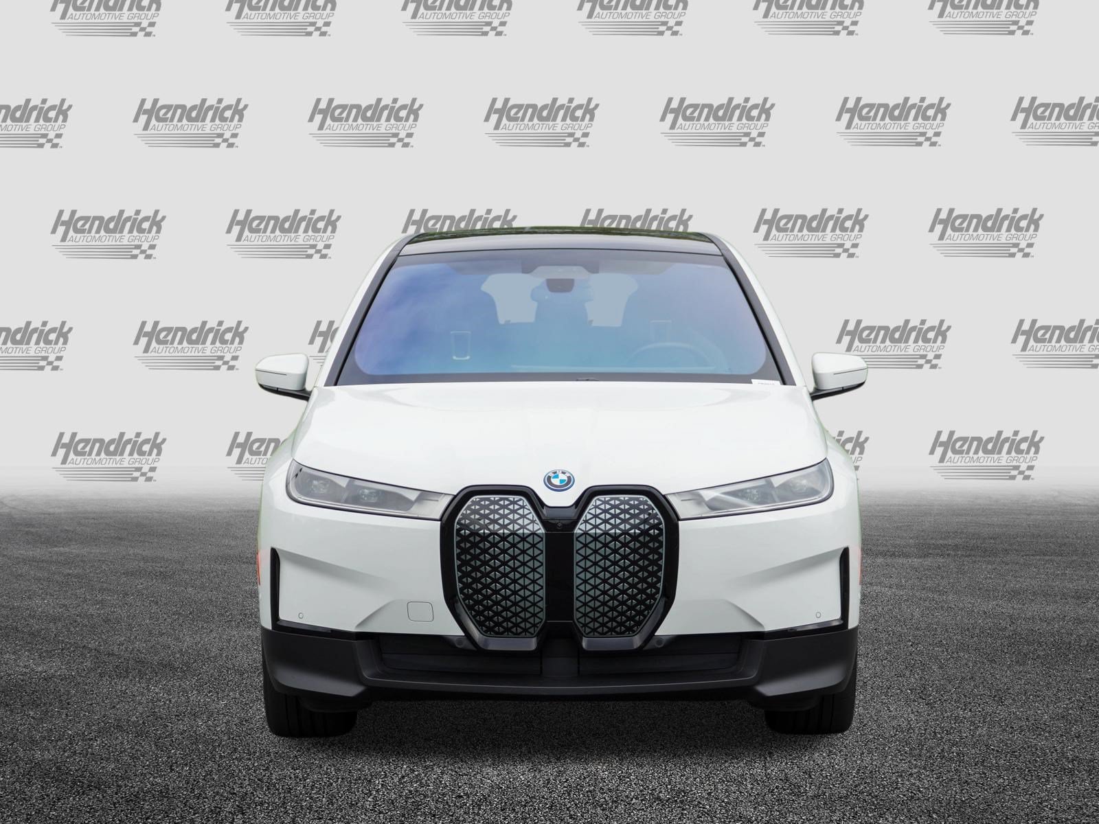 Certified 2024 BMW iX xDrive50 AWD/4WD image 3