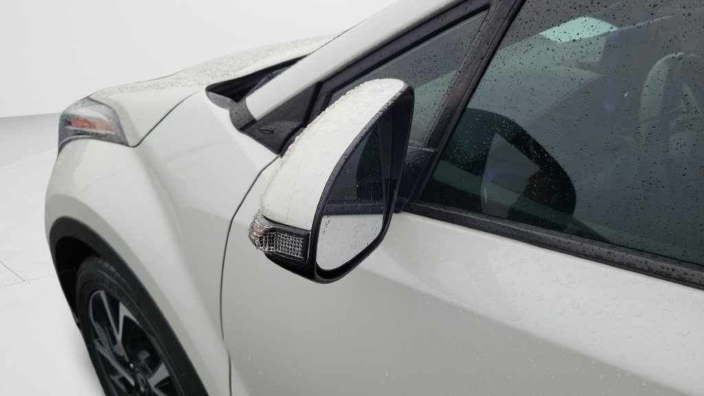 Used 2021 Toyota C-HR XLE FWD image 25