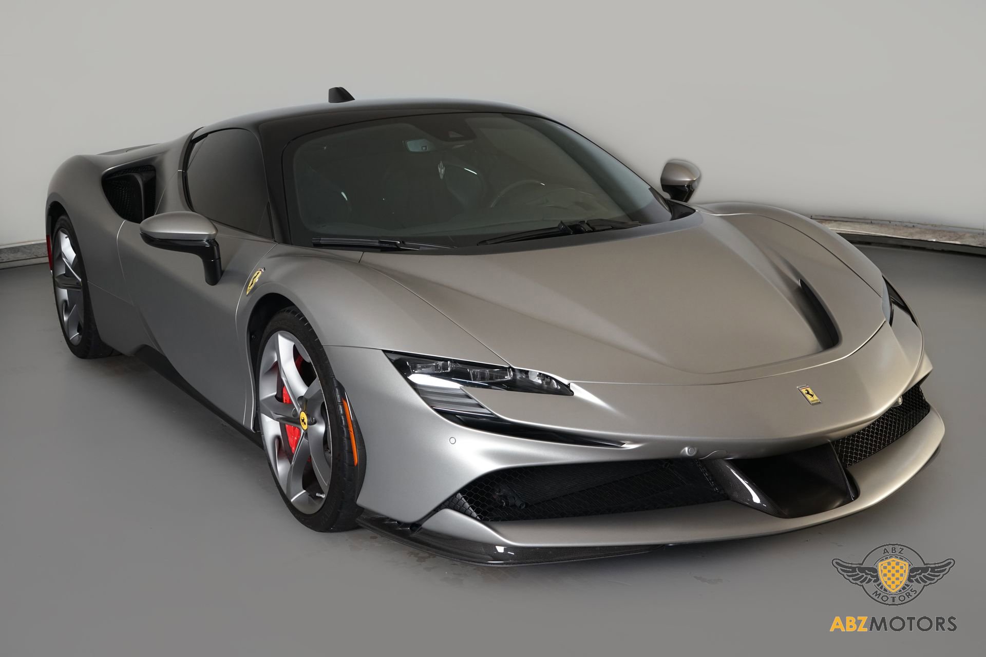 Used 2021 Ferrari SF90 Stradale AWD/4WD image 2