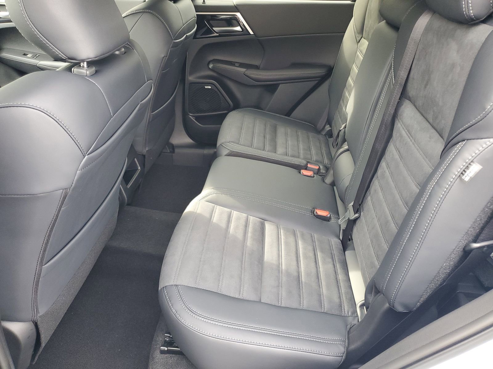 New 2026 Mitsubishi Outlander Trail Edition image 21