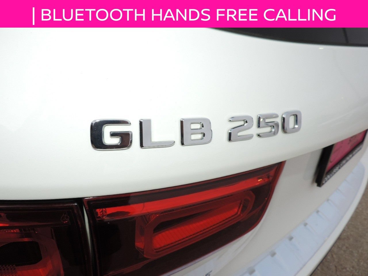 Used 2022 Mercedes-Benz GLB 250 4MATIC image 13