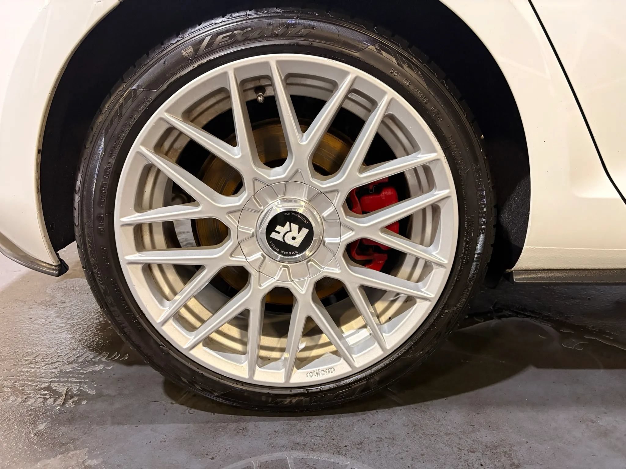 Used 2017 Volkswagen GTI Sport FWD image 28