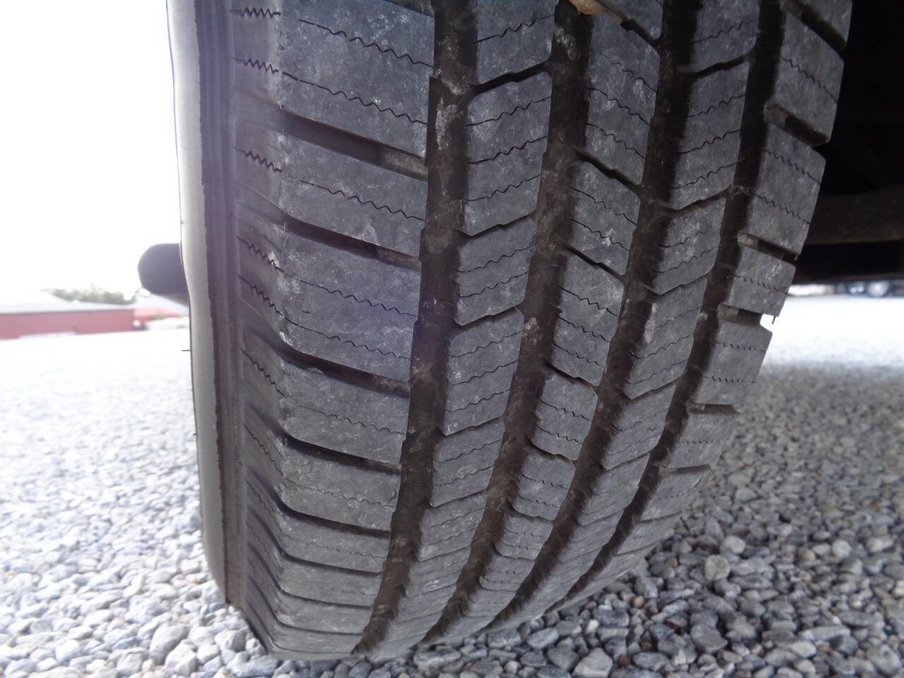 Used 2018 Chevrolet Express 3500 LS image 24