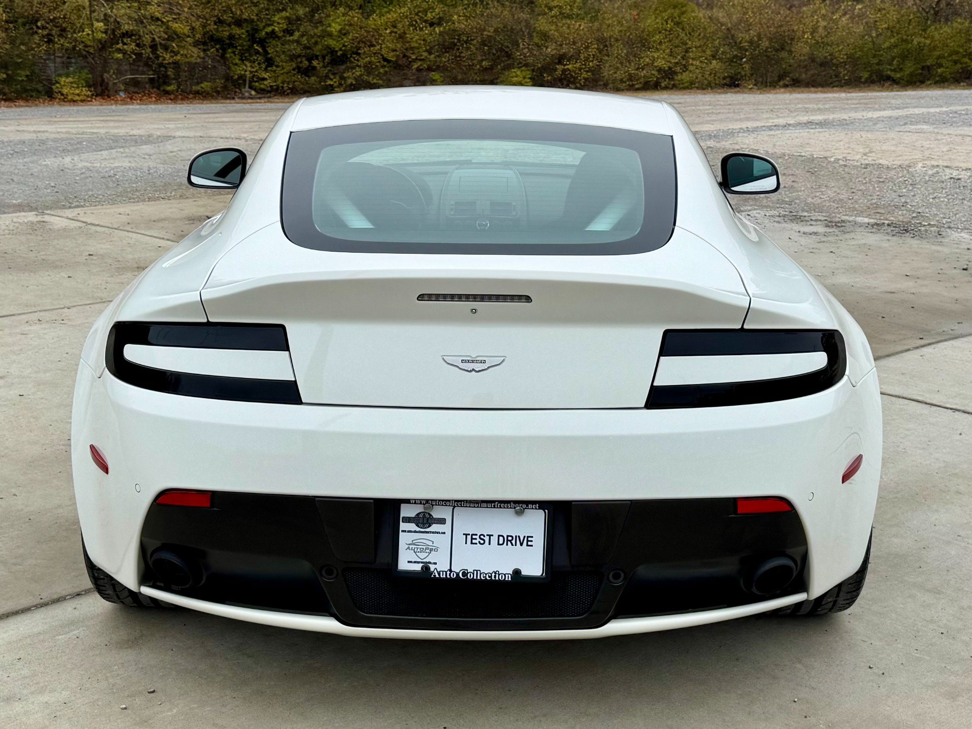 Used 2015 Aston Martin V8 Vantage GT RWD image 8