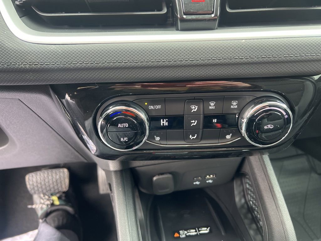 New 2026 Chevrolet TrailBlazer LT w/ Convenience Package FWD image 20