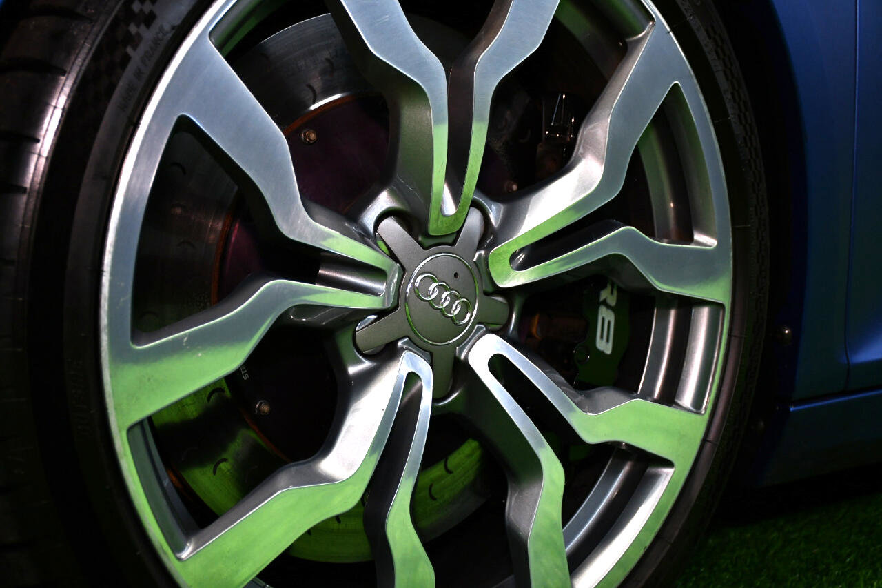 Used 2011 Audi R8 V10 image 11