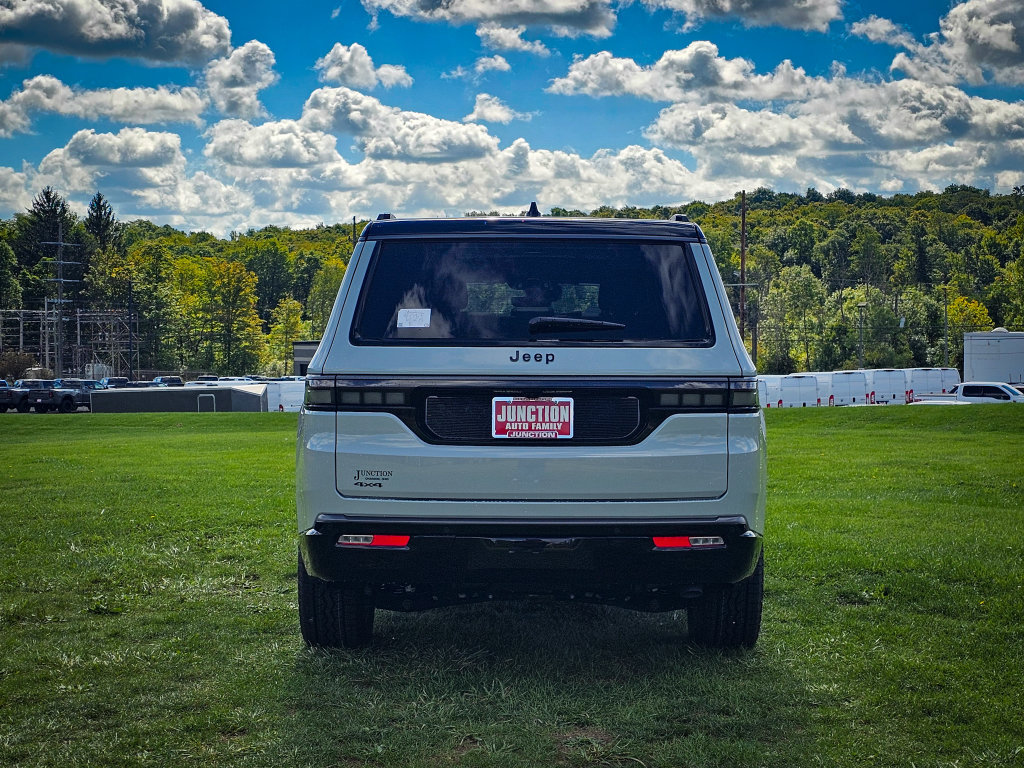 New 2026 Jeep Grand Wagoneer 4WD image 4