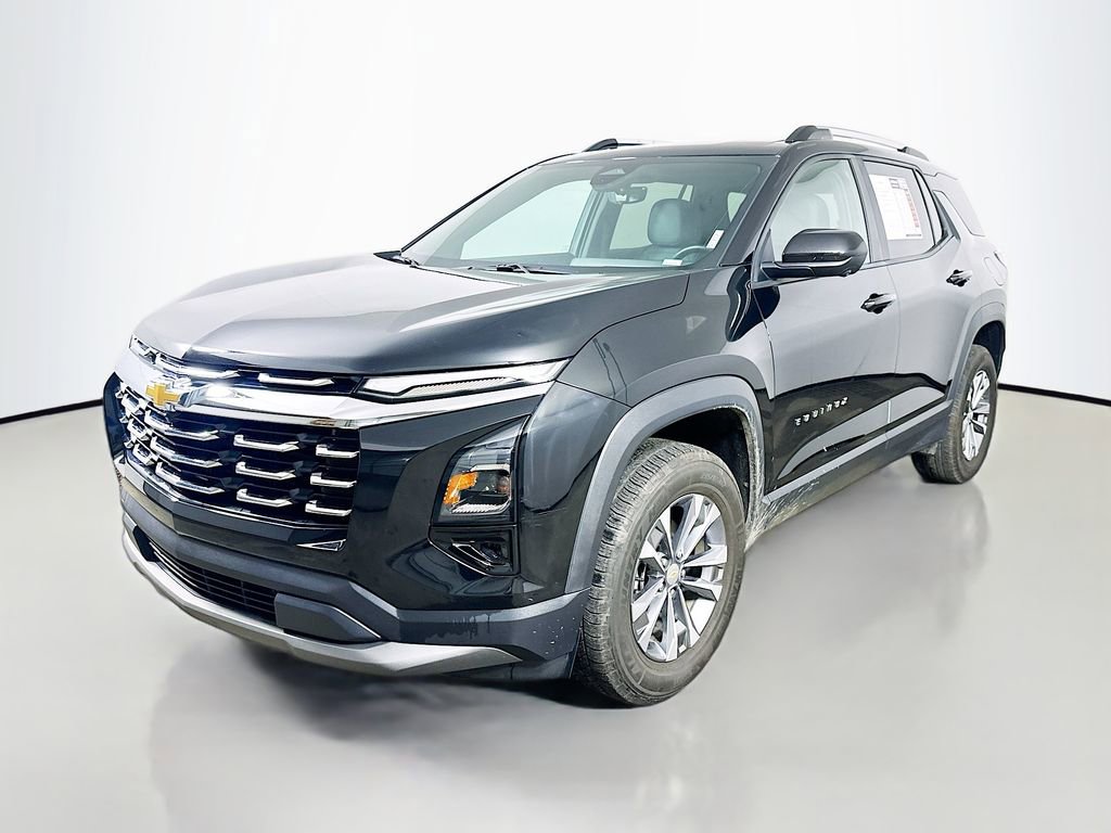 Used 2025 Chevrolet Equinox LT w/ Convenience Package II image 3