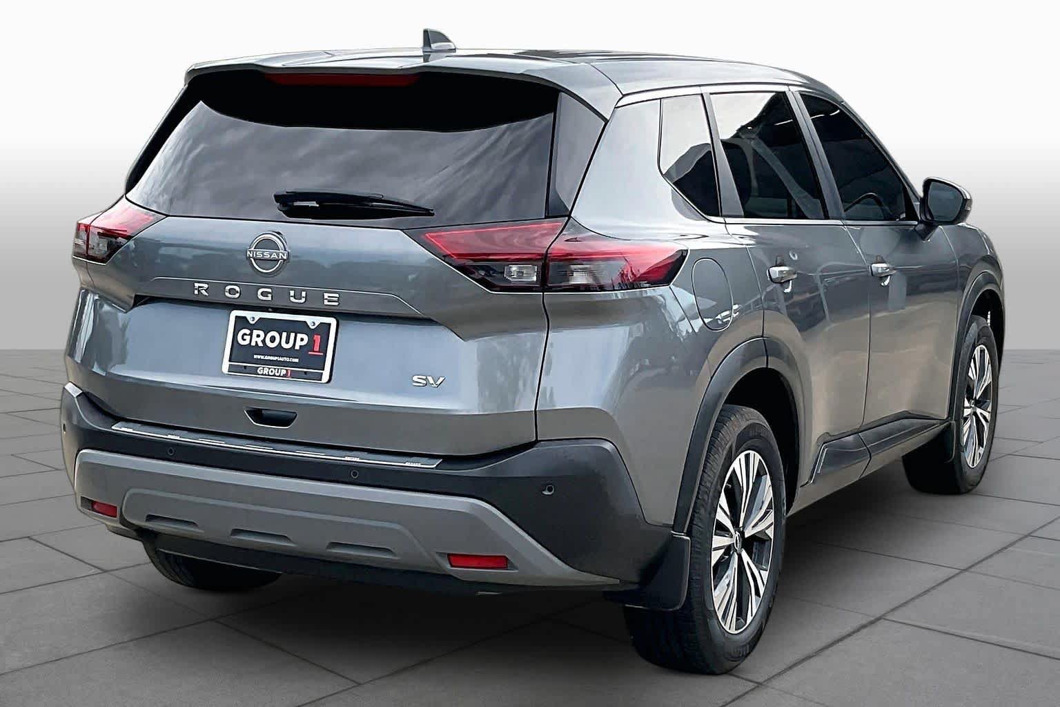 Used 2022 Nissan Rogue SV FWD image 13