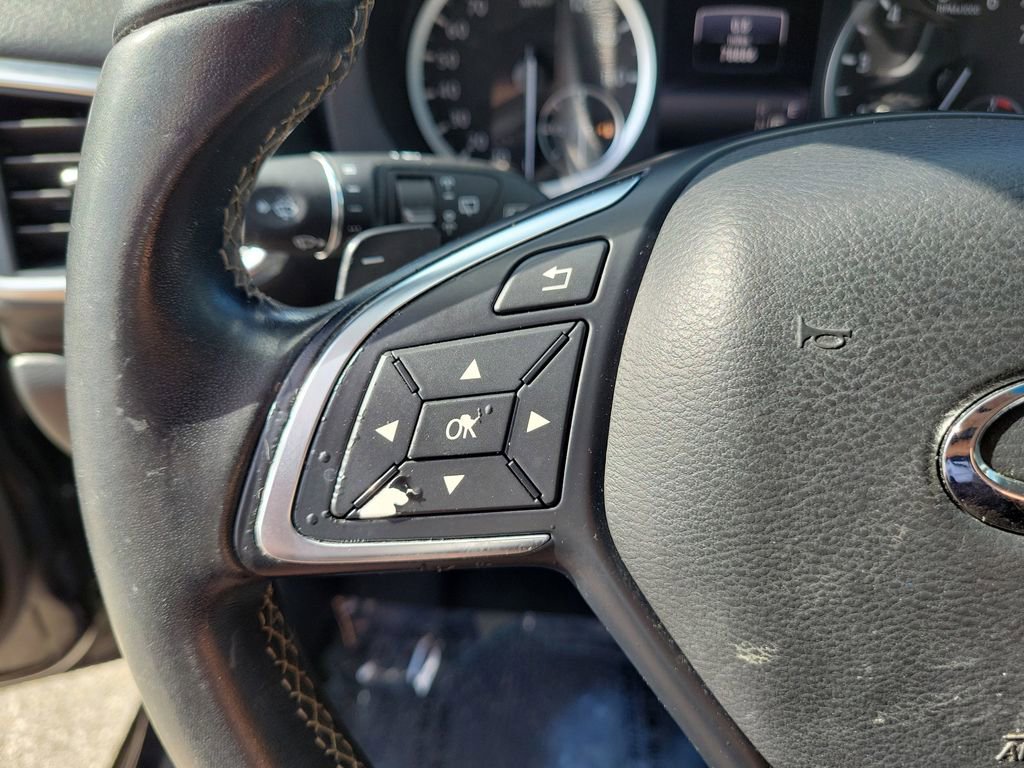 Used 2019 INFINITI QX30 image 23