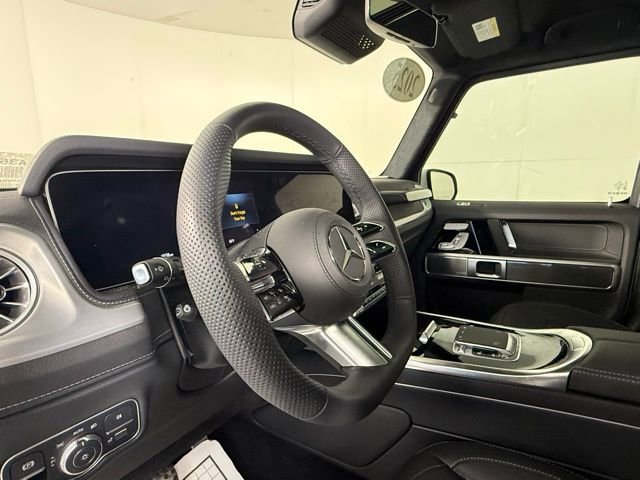 Used 2025 Mercedes-Benz G 550 image 11