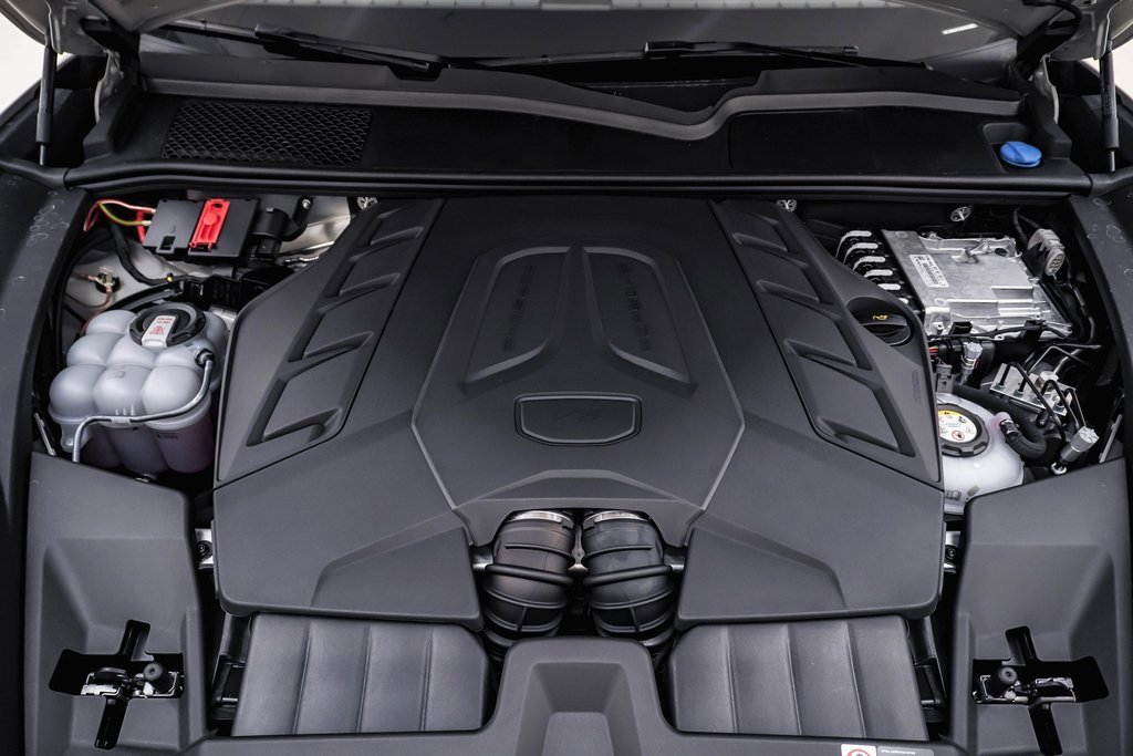 New 2025 Porsche Cayenne Turbo image 29