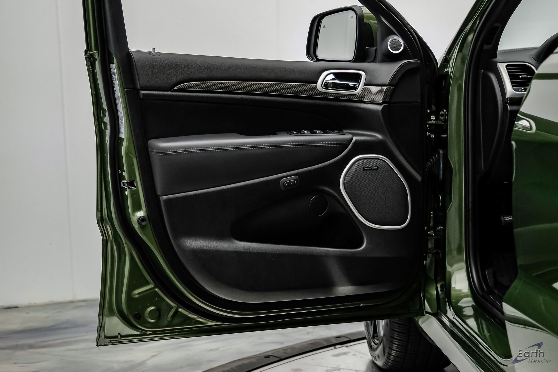 Used 2021 Jeep Grand Cherokee Trackhawk w/ Trailer Tow Group IV AWD/4WD image 92