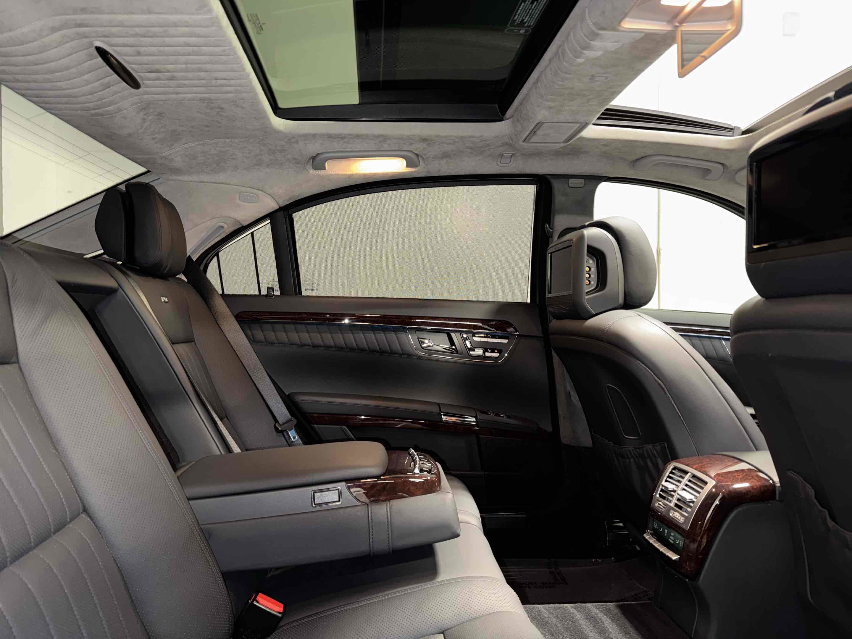 Used 2010 Mercedes-Benz S 600 image 98