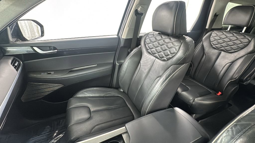 Used 2022 Hyundai Palisade Limited w/ Winter Package image 13