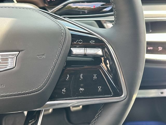 New 2026 Cadillac Lyriq Signature Sport w/ Nappa Leather Package AWD/4WD image 6