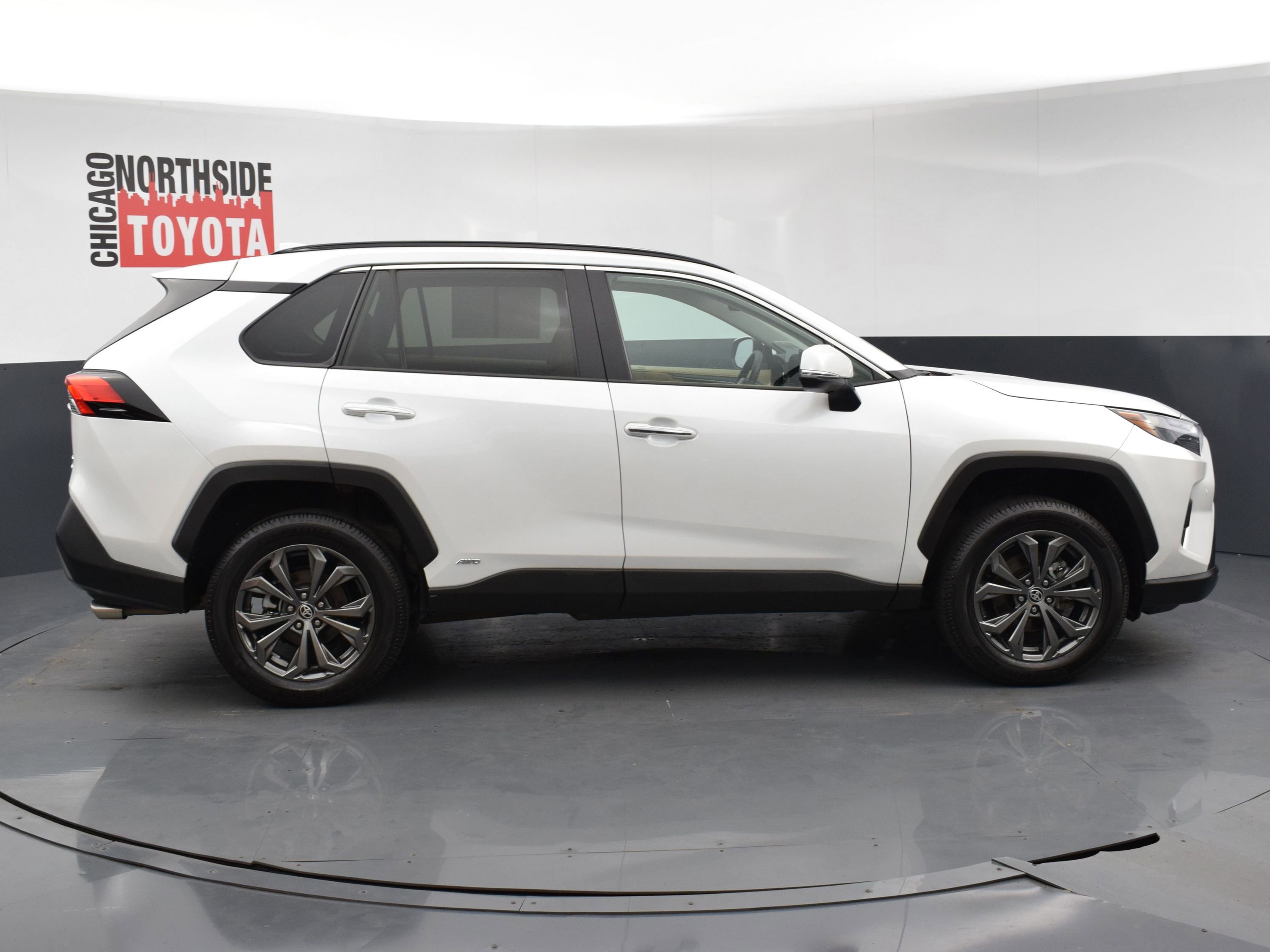 Used 2023 Toyota RAV4 Limited w/ Limited Grade Weather Package AWD/4WD image 5