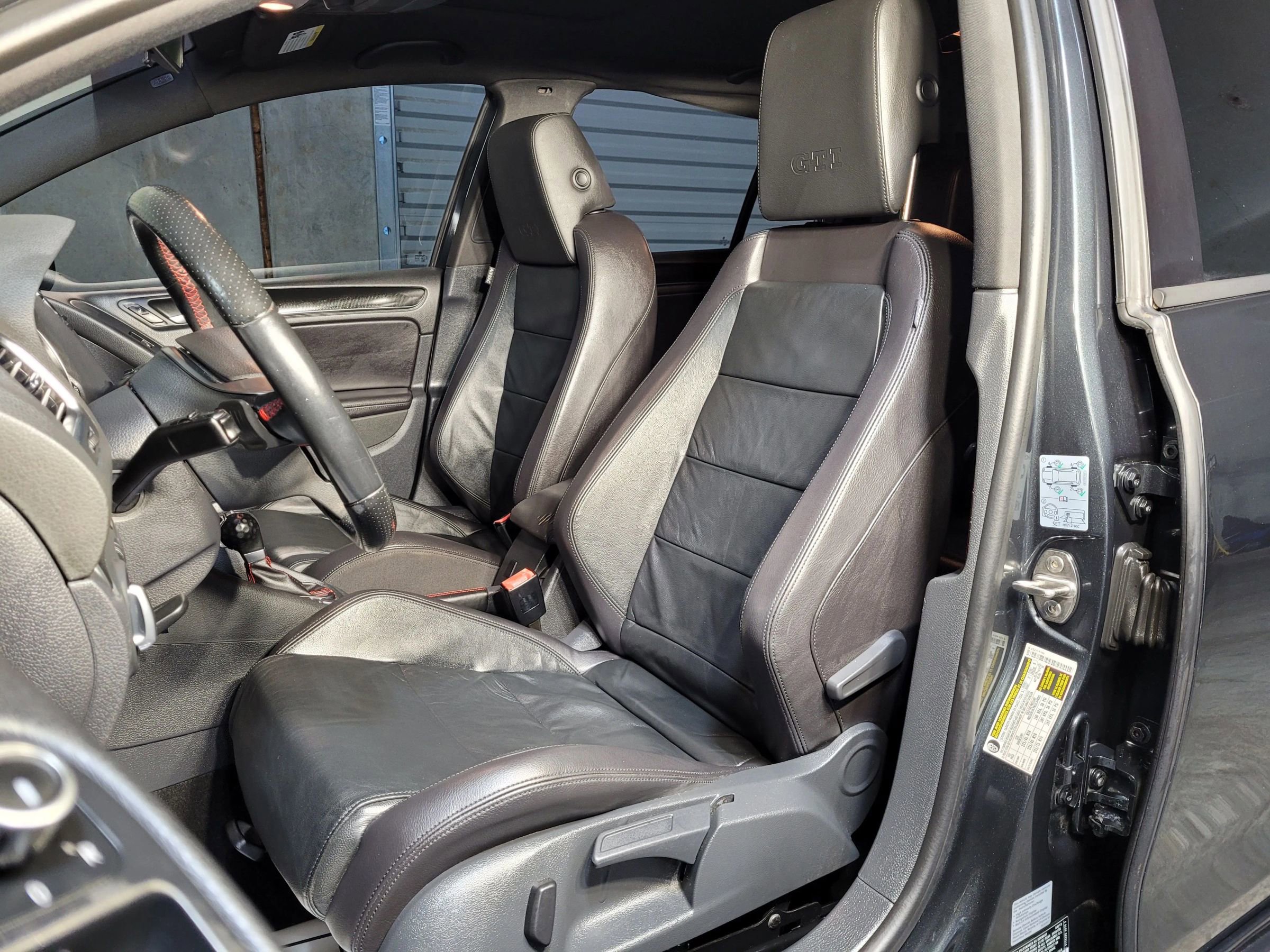 Used 2013 Volkswagen GTI Driver's Edition image 17