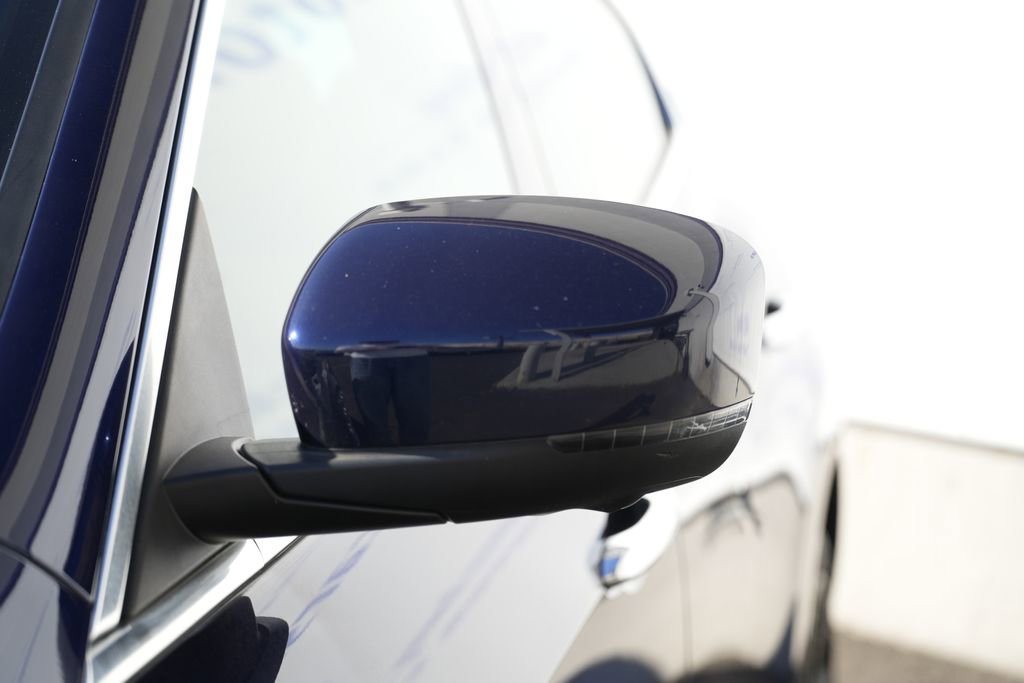 Used 2017 Maserati Levante S image 12