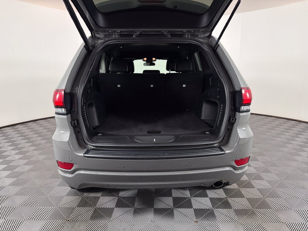 Used 2021 Jeep Grand Cherokee Laredo X AWD/4WD image 24