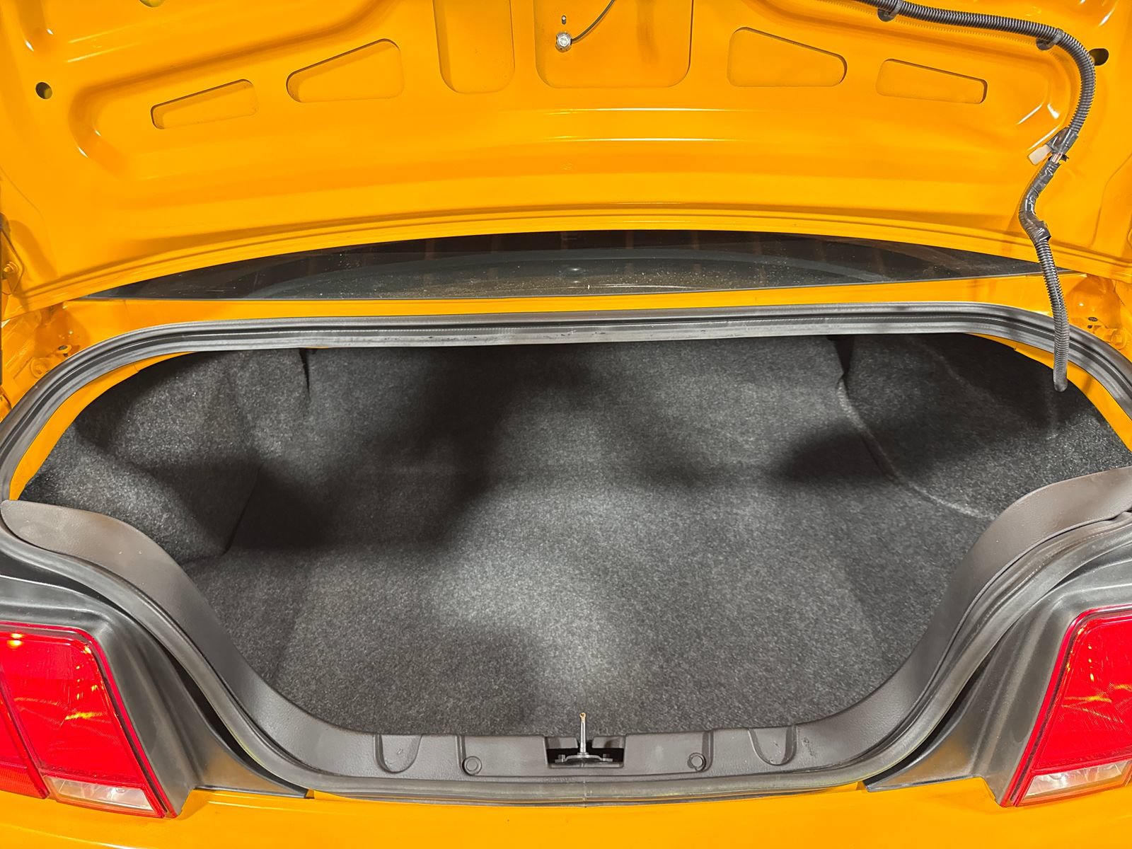 Used 2007 Ford Mustang GT Premium RWD image 24