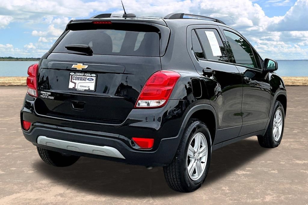 Used 2022 Chevrolet Trax LT w/ LT Convenience Package AWD/4WD image 8