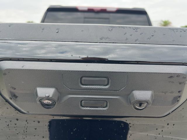Used 2024 GMC Sierra 1500 Denali AWD/4WD image 8