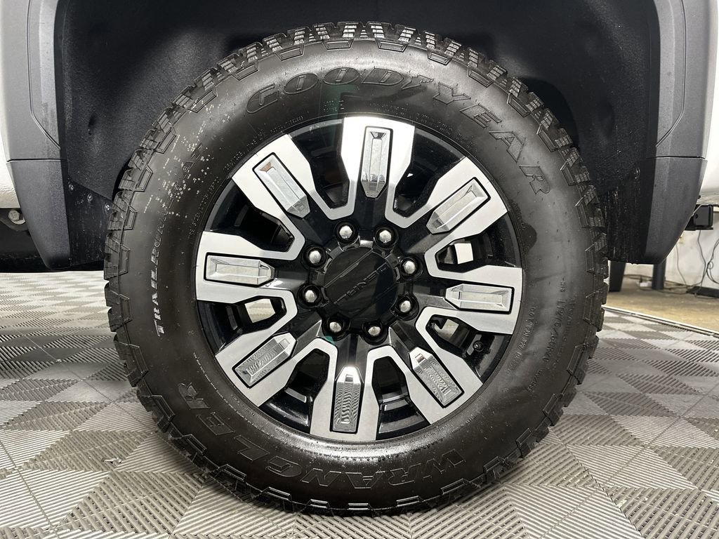 New 2025 GMC Sierra 2500 Denali w/ Denali Reserve Package image 17