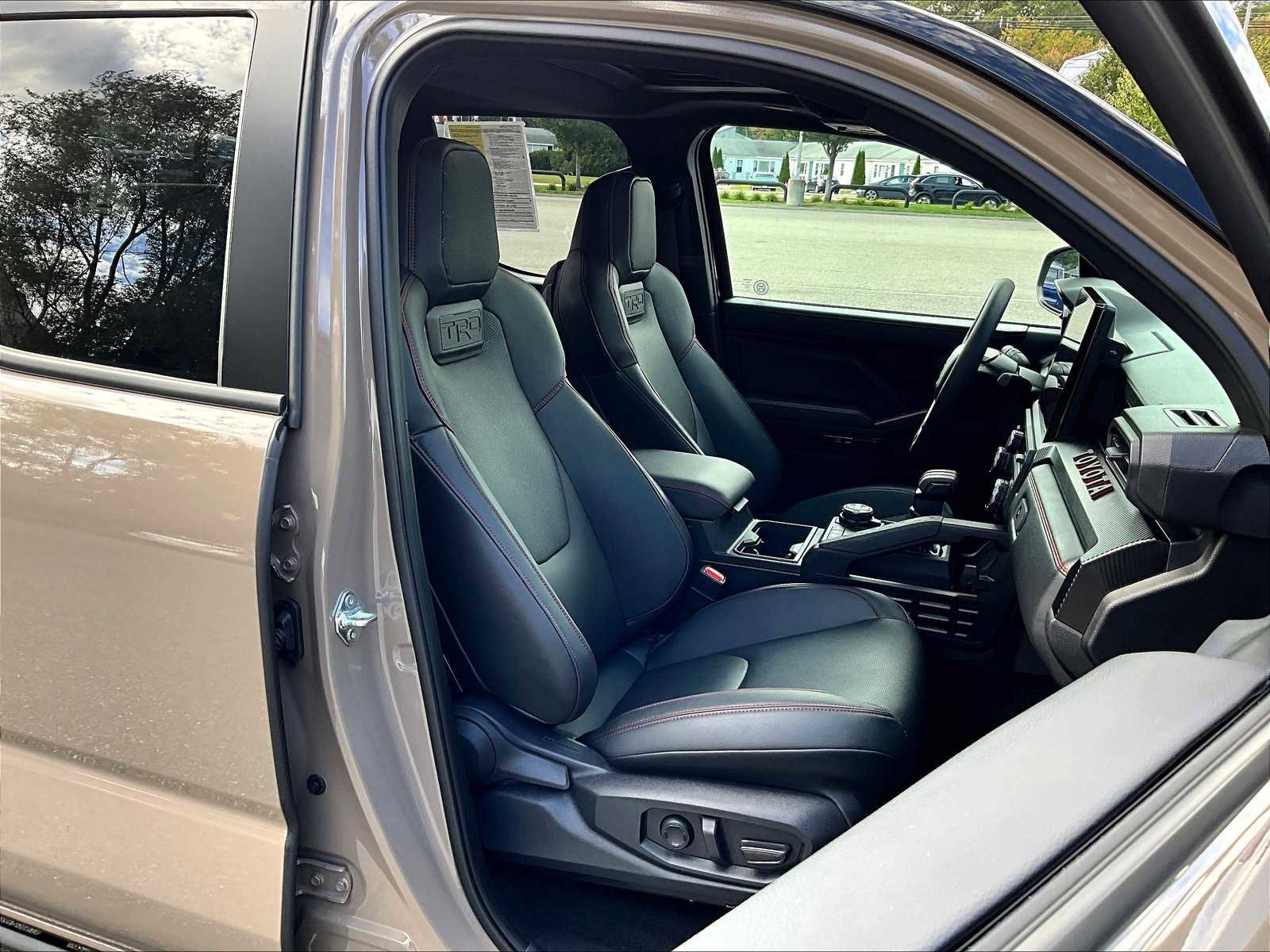 Used 2025 Toyota Tacoma TRD Pro image 11