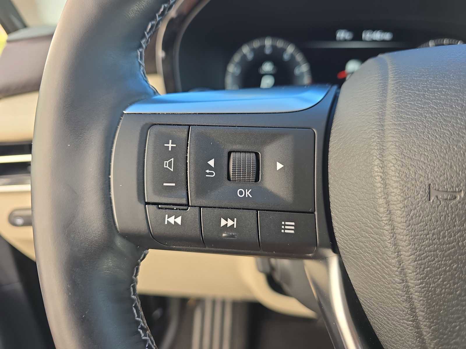 Certified 2023 INFINITI QX60 Sensory w/ Vision Package image 22