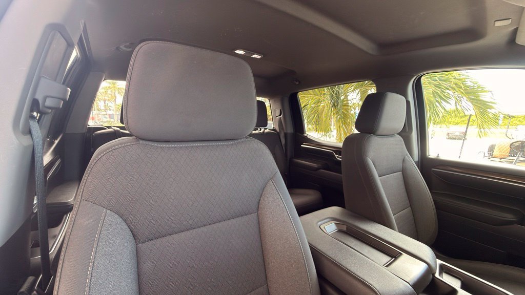 Used 2025 Chevrolet Silverado 1500 LT RWD image 9