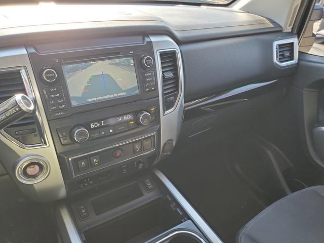 Used 2017 Nissan Titan SV image 30