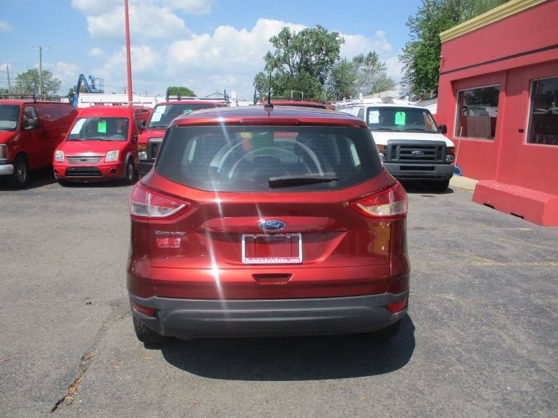 Used 2016 Ford Escape S FWD image 5