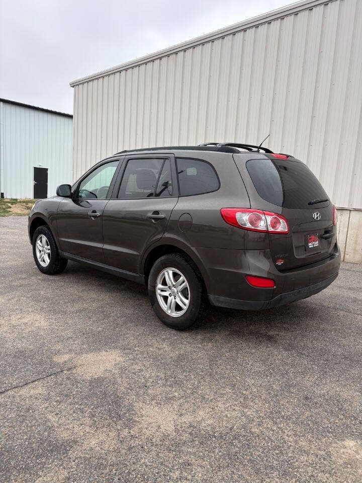 Used 2011 Hyundai Santa Fe GLS FWD image 6