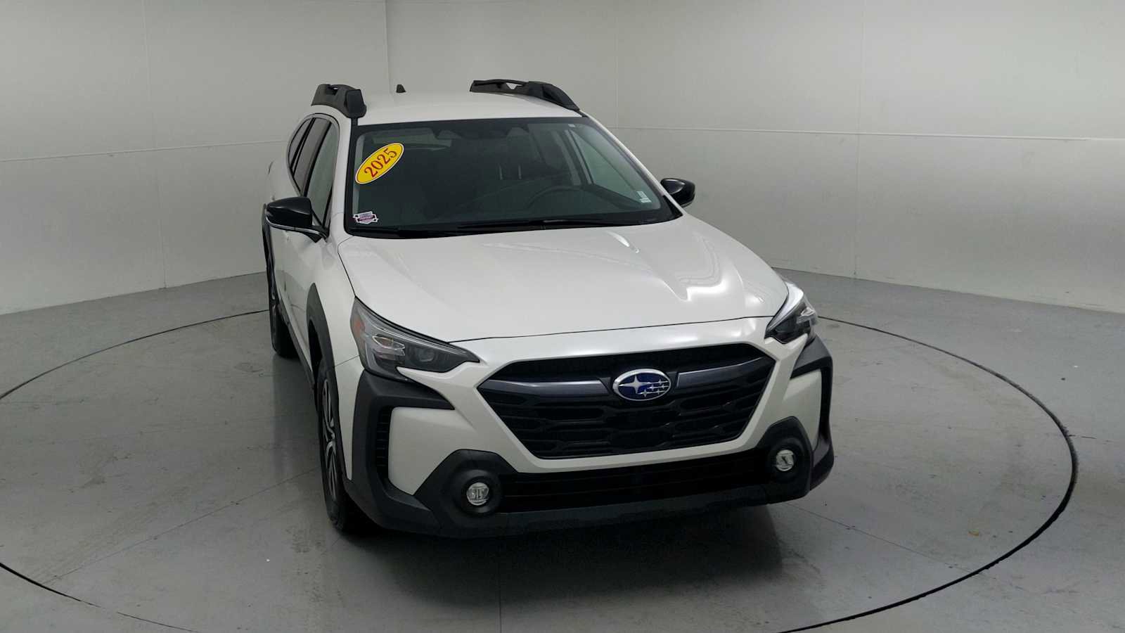 Certified 2025 Subaru Outback Premium AWD/4WD image 2