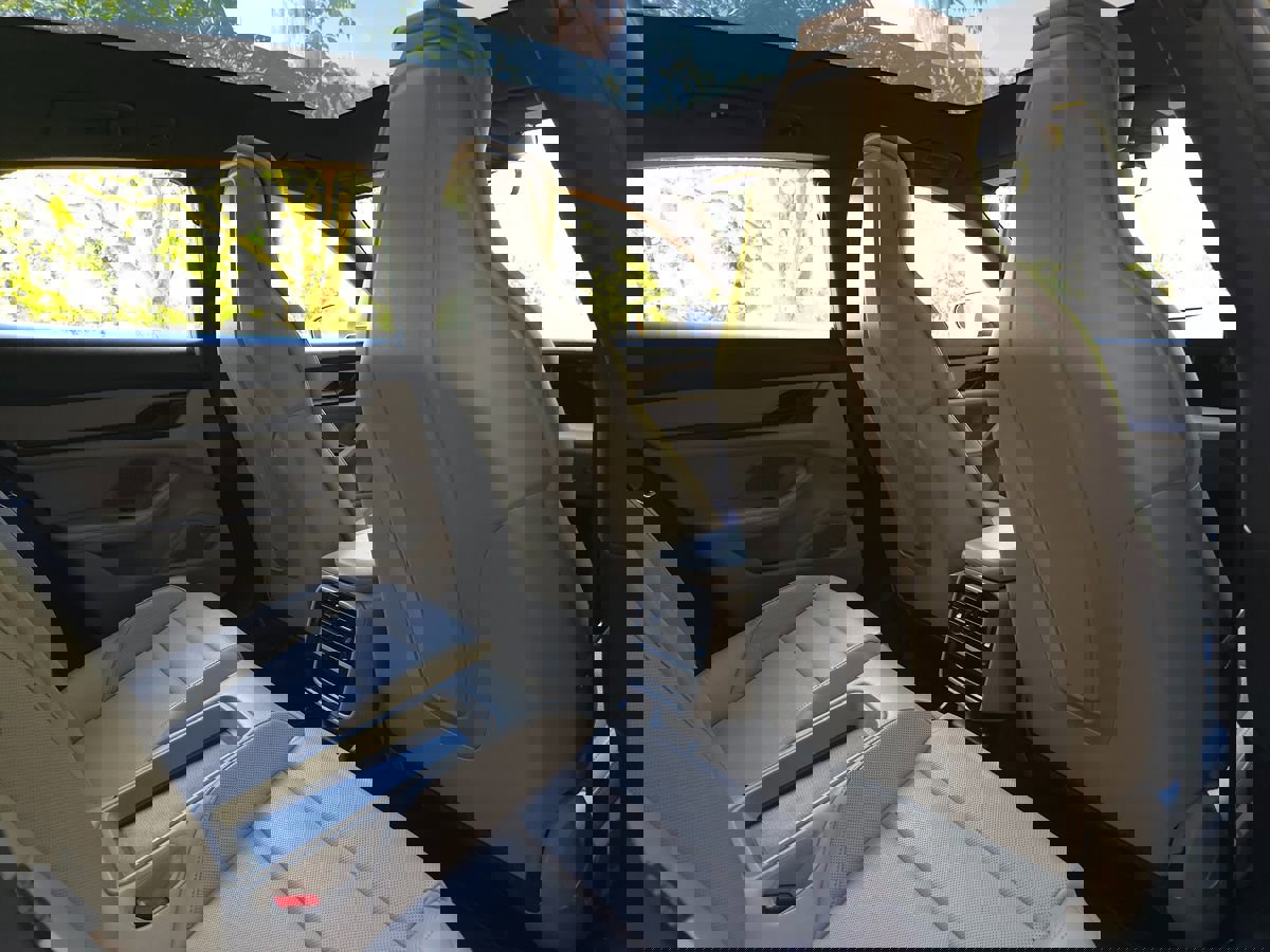 Used 2023 Porsche Taycan 4 Cross Turismo w/ Premium Package image 19