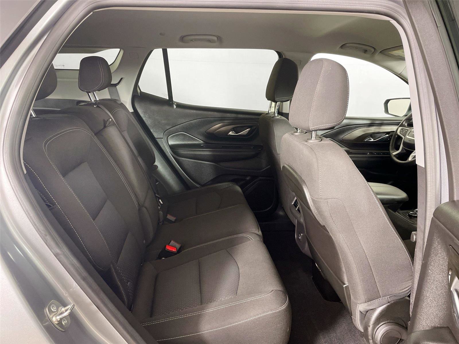 Used 2024 GMC Terrain SLE AWD/4WD image 24