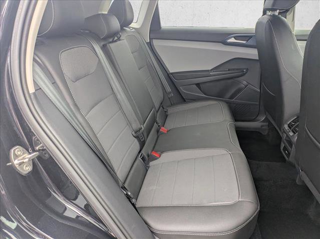 Used 2024 Volkswagen Taos SE FWD image 19